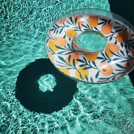 Studio De Charme En Provence, Piscine Et Jacuzzi Partages Le Luc Exteriör bild